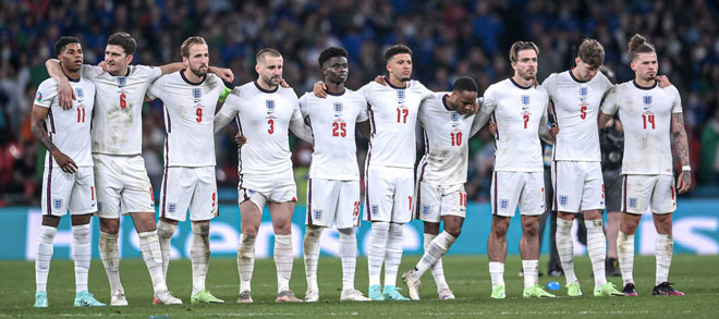 ĐT Anh để thua trong loạt sút luân lưu với ĐT Italia ở chung kết EURO 2020
