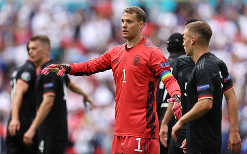 Sáu danh hiệu nội địa và châu lục trong màu áo Bayern, nhưng Neuer quá nhạt nhòa ở tuyển Đức