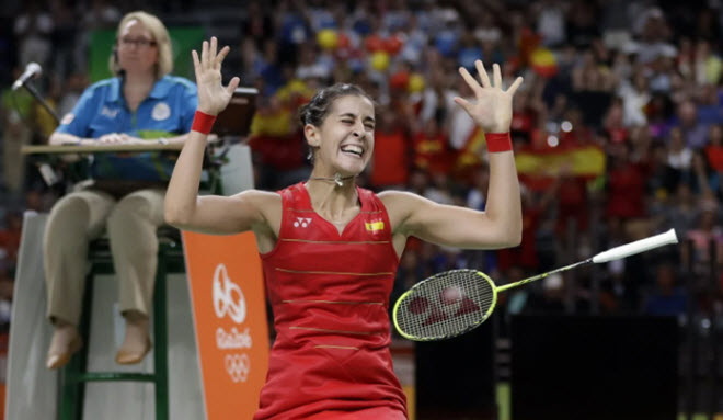 Carolina Marin (cầu lông) nữ VĐV&nbsp;người Tây Ban bị rách sụn chêm nên phải từ bỏ giải