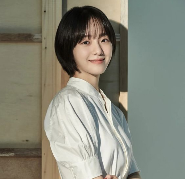 Tóc layer nữ ngắn: Top 25 kiểu đẹp phù hợp với mọi gương mặt - 8