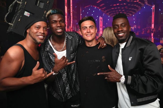 Ronaldinho gặp Pogba, Dybala, Matuidi tại Mỹ hôm 6/7