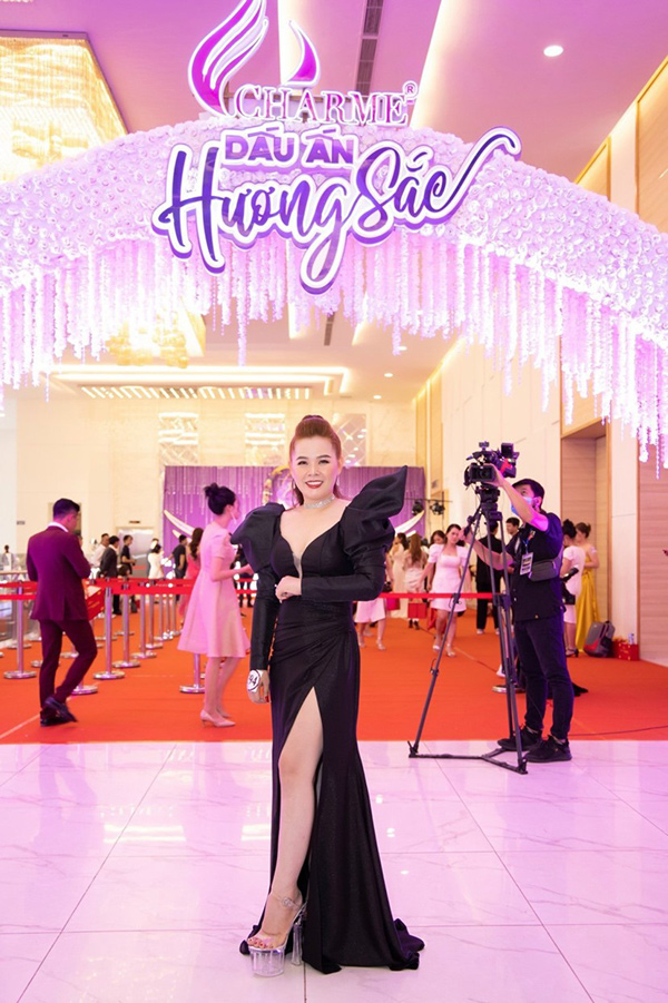 Cô gái 8x Quảng Ngãi bỏ nghề kế toán, thành công khi kinh doanh nước hoa Charme - 1