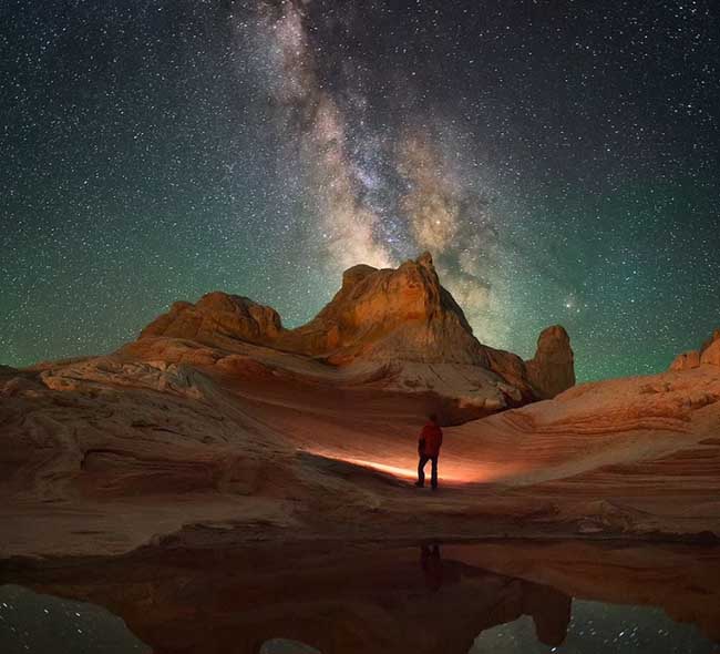 1. Một khung cảnh tuyệt đẹp về bầu trời đêm tại Arizoma, Mỹ do nhiếp ảnh gia Morteza Safataj chụp lại.

