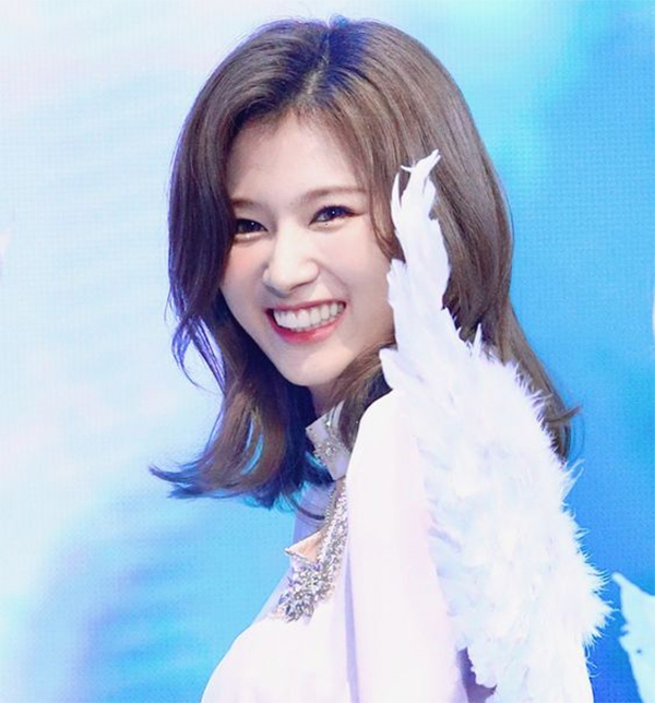 Tóc duỗi đẹp: Top 20 kiểu tóc tự nhiên hot nhất dẫn đầu xu hướng hiện nay - 12