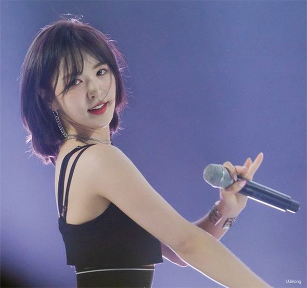 Tóc duỗi đẹp: Top 20 kiểu tóc tự nhiên hot nhất dẫn đầu xu hướng hiện nay - 4