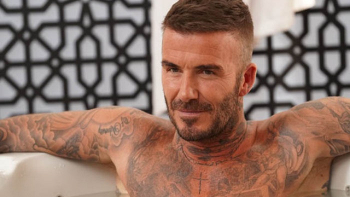 Xăm Việt Tattoo - ✨✨✨ David Beckham – Siêu cầu thủ với đam mê hình xăm✨✨✨  David Beckham được biết đến là một “tượng đài săm” sống. Mỗi hình săm đều  mang