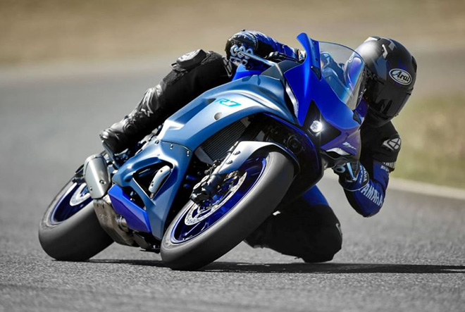 yamaha r7