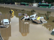 Thế giới - Thành phố TQ được đổ hơn 8 tỷ USD chống lũ lụt bị &quot;thất thủ&quot; sau một trận mưa, vì sao?