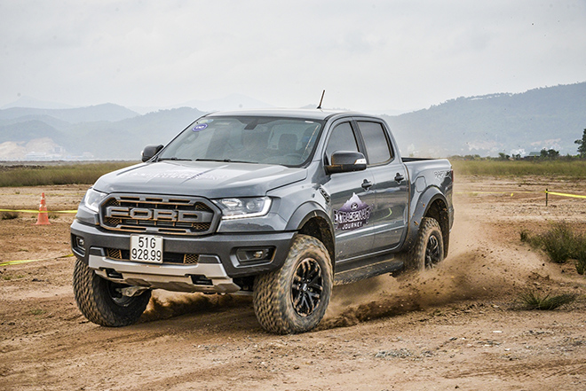 Giá xe Ford Ranger Raptor lăn bánh tháng 7/2021 - 1