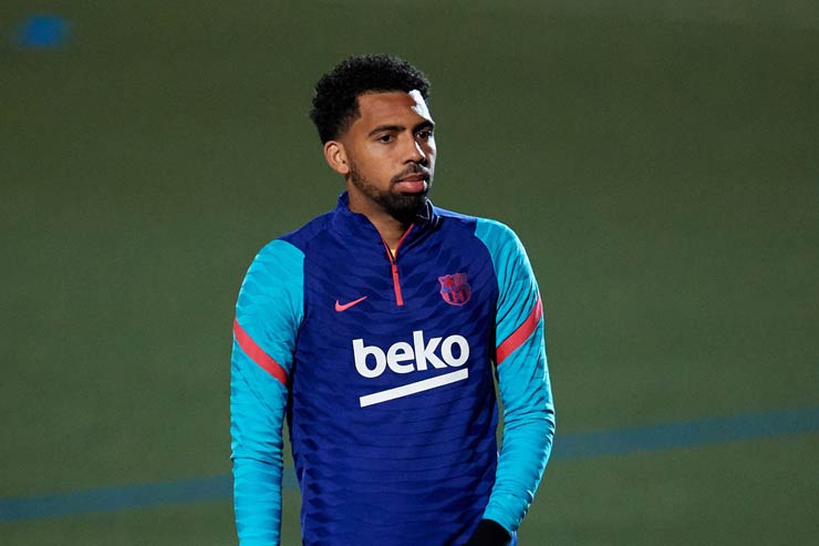 Barca sắp bị Matheus Fernandes đâm đơn kiện tội ngược đãi tiền vệ Brazil này