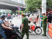 Tin tức trong ngày - HN: 1 ngày phạt gần 900 trường hợp vi phạm quy định giãn cách, phòng dịch COVID-19