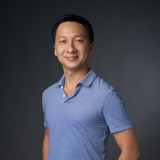 CEO Bình Nguyễn tốt nghiệp ngành kỹ sư điện tử viễn thông với tấm bằng loại ưu.