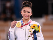 Thể thao - Cô gái H'Mông giành HCV Olympic: Người đẹp làm rung chuyển thể thao Mỹ