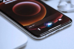 Siri trên iPhone khiến người dùng Trung Quốc giận sôi máu