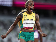 Thể thao - 3 cô gái Jamaica làm sững sờ đường chạy 100m Olympic: Mẹ bỉm sữa giành HCB