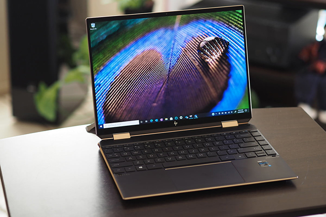 HP Spectre x360 14 rất đáng mua.