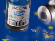 Thế giới - Pfizer và Moderna tăng giá vaccine Covid-19 ở châu Âu