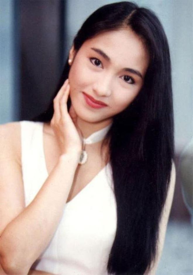 Lê Tư được mệnh danh là "Đệ nhất mỹ nhân TVB" nhờ nhan sắc quá đỗi xinh đẹp.