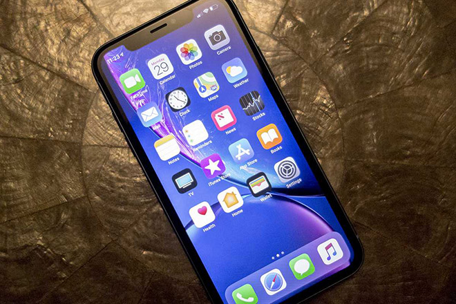 iPhone XR giảm sốc còn 12,5 triệu đồng liệu còn đáng mua? - 2