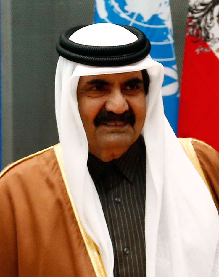 Hoàng thân Hamad bin Khalifa Al Thani của Hoàng gia Qatar, tỷ phú ông chủ của Al-Sadd