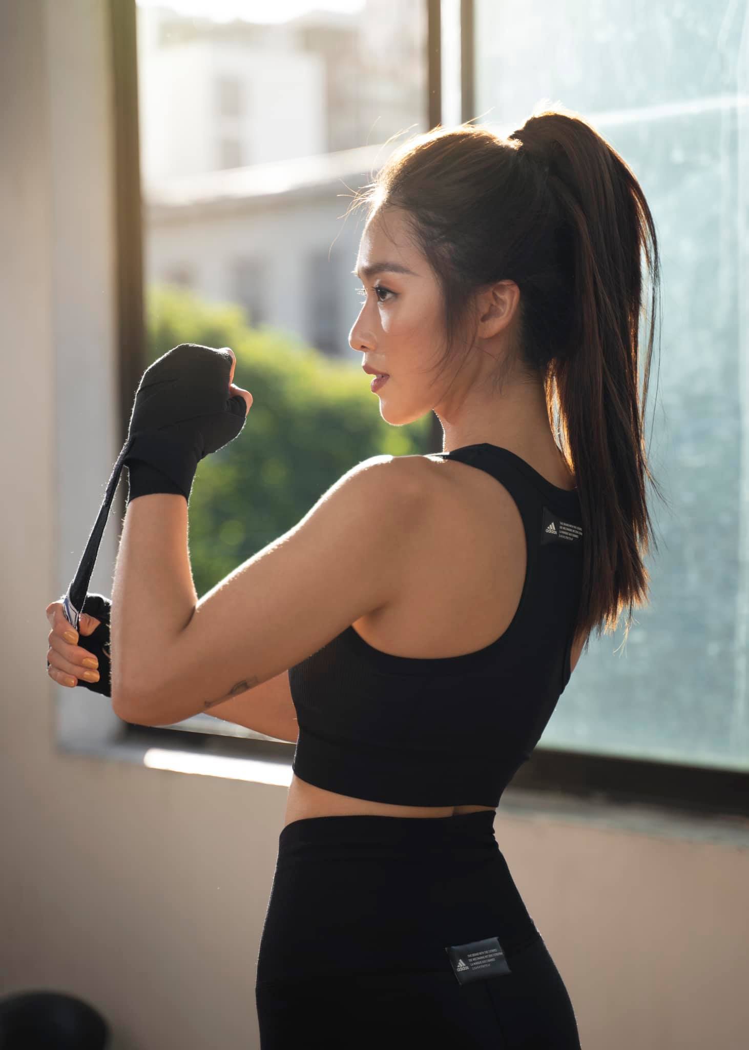 Khả Ngân&nbsp;chăm chỉ tập boxing