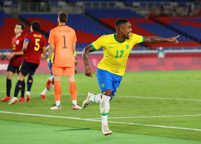 Brazil đã xuất sắc đánh bại Tây Ban Nha 2-1 trong 120 phút của trận chung kết Olympic Tokyo. Malcom là người ghi bàn quyết định ở phút 108.