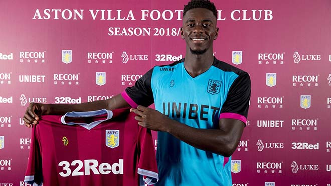 Tuanzebe gia nhập Aston Villa trong bản hợp đồng cho mượn từ MU