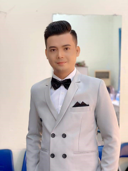 Ca sĩ Hoàng Sanh
