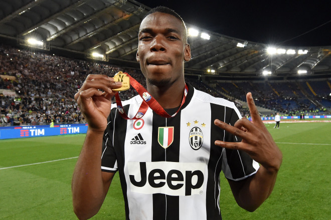 Pogba chia tay MU về chơi cho Juventus theo dạng tự do rồi trở lại thành Manchester với giá kỷ lục thời đó. Ảnh: CGI.