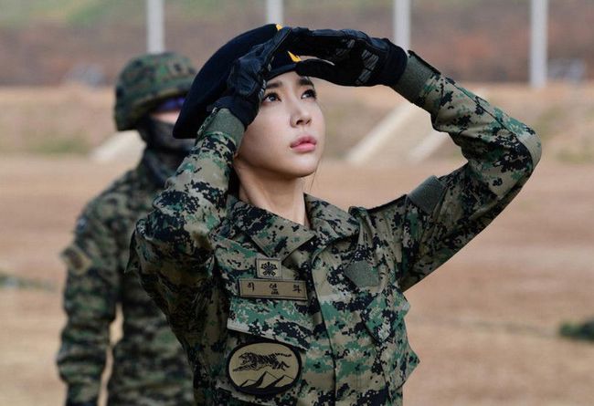 Ảnh minh họa một nữ quân nhân Hàn Quốc.