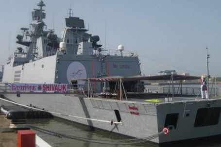 Cử tàu chiến đến Biển Đông, Ấn Độ không đơn thuần muốn đối phó Trung Quốc?
