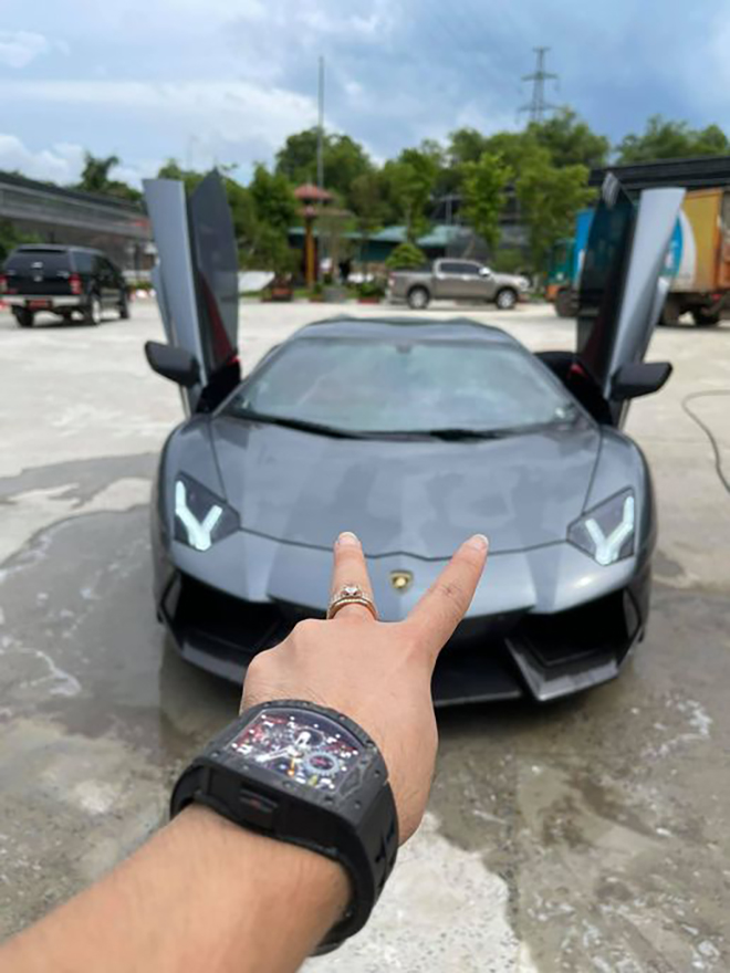 Đại gia Hoà Bình tậu Lamborghini Aventador biển số tứ quý 9 - 1