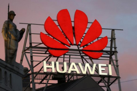 Huawei bị cáo buộc ép công ty Mỹ cài đặt backdoor?