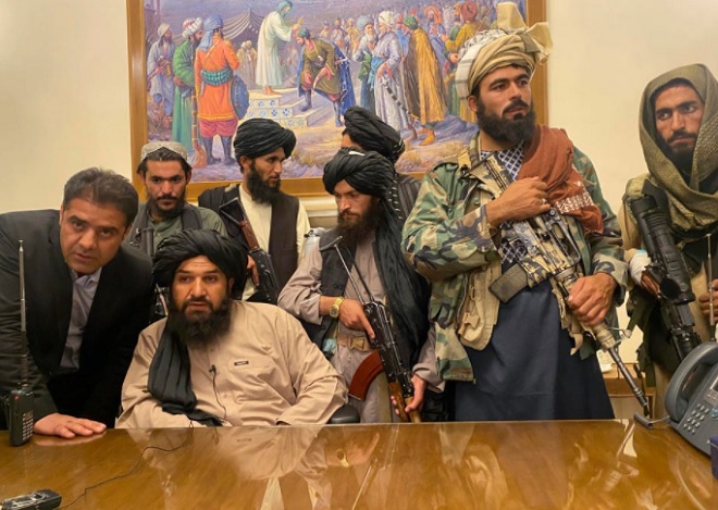Taliban chiếm quyền kiểm soát dinh tổng thống ở thủ đô Kabul, Afghanistan.
