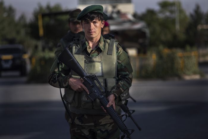 Binh sĩ quân đội chính phủ Afghanistan không có ý chí chiến đấu.