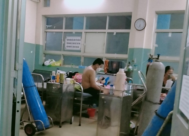 Bệnh nhân mắc COVID-19 điều trị tại Bệnh viện Đa khoa Bình Tân.