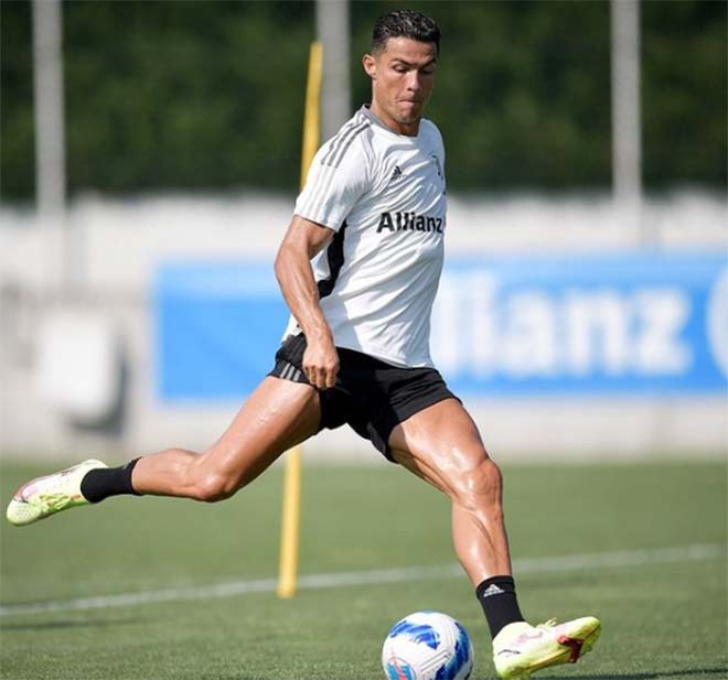 Ronaldo đã sẵn sàng ra trận cho Juventus mùa giải mới