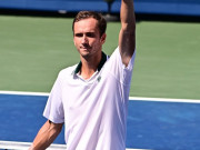 Thể thao - Tứ kết Cincinnati Open: Medvedev thắng siêu tốc, Zverev nhẹ nhàng vào bán kết