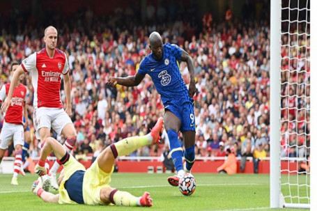 Video Arsenal - Chelsea: Chói sáng Lukaku, derby London không cân sức (vòng 2 Ngoại hạng Anh)