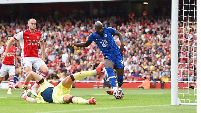 Lukaku mở tỷ số cho Chelsea từ sớm