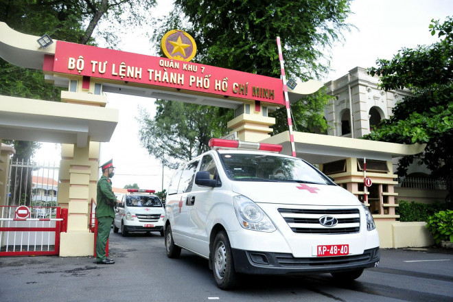 30 xe cứu thương bàn giao về Sở Y tế TP lần này góp phần giảm tải sức ép đối với đội ngũ y tế