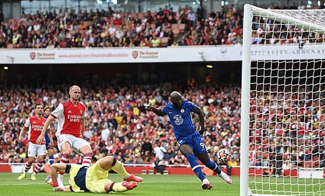 "Bom tấn" Chelsea Lukaku chỉ mất 14 phút để ghi bàn vào lưới Arsenal