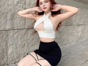 Thời trang - Thiếu nữ, hot girl Việt mê kiểu mặc đồ size nhỏ