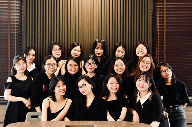 Các thành viên của Bloom Books