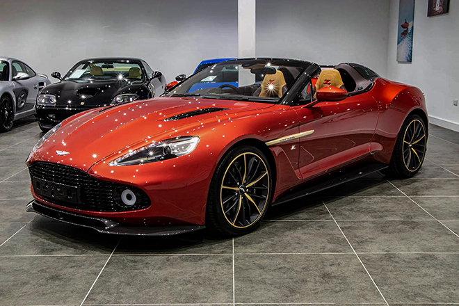 Hàng hiếm Aston Martin Vanquish Zagato rao bán giá khủng - 2