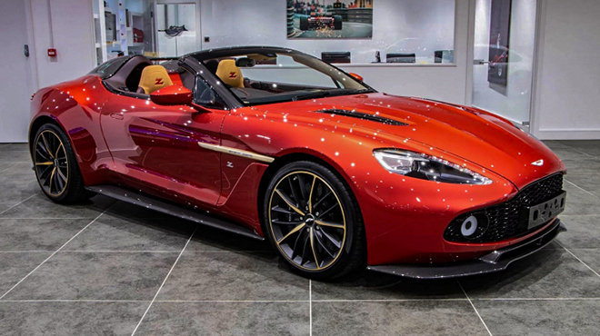 Hàng hiếm Aston Martin Vanquish Zagato rao bán giá khủng - 1