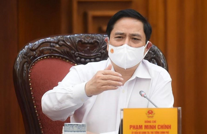 Thủ tướng Chính phủ Phạm Minh Chính chỉ đạo ứng phó với thiên tai trong bối cảnh dịch bệnh phức tạp. Ảnh: TPO.