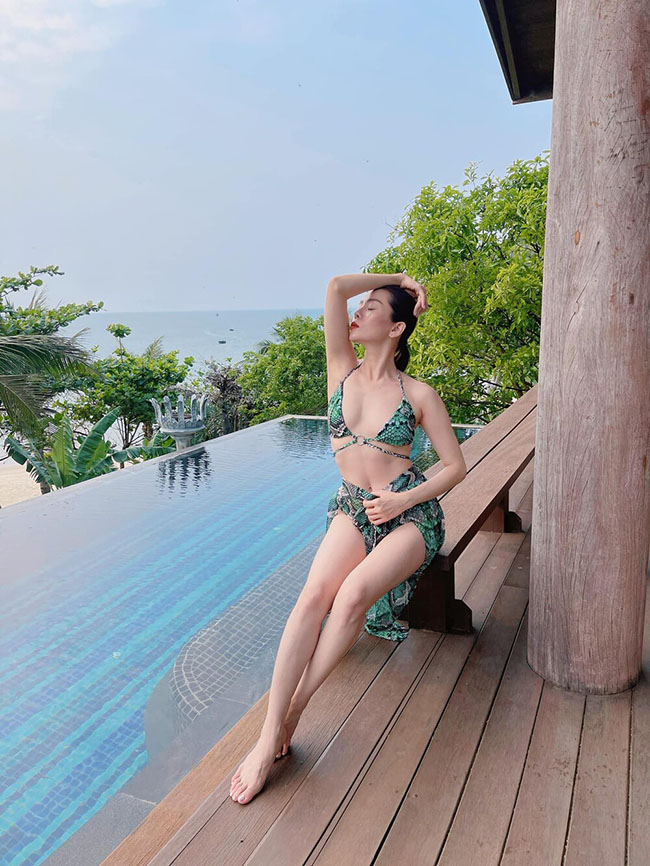 Để tự tin diện đẹp item khó như bikini,&nbsp;nữ ca sỹ đã phải&nbsp;duy trì chế độ ăn uống, tập luyện khoa học.
