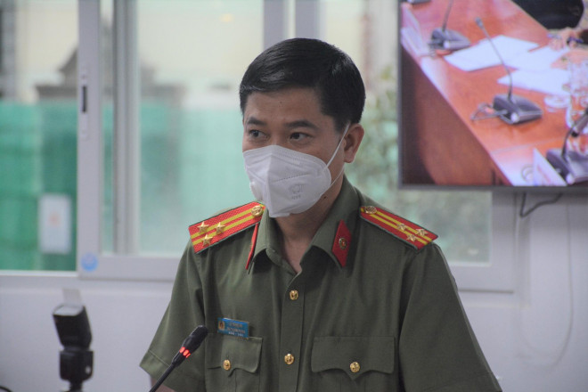 Thượng tá Lê Mạnh Hà, Phó Trưởng Phòng Tham mưu, Công an TP HCM cung cấp thông tin tại buổi họp báo