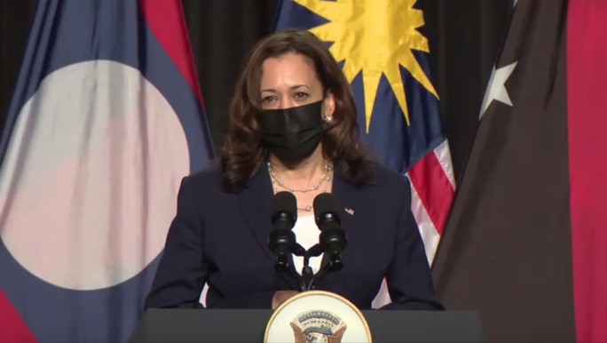 Phó Tổng thống Kamala Harris phát biểu khai trương Văn phòng khu vực Đông Nam Á của Trung tâm Phòng ngừa và Kiểm soát Bệnh tật Mỹ (CDC) tại Hà Nội - Ảnh chụp màn hình